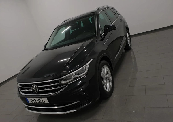 Volkswagen Tiguan cena 124999 przebieg: 126000, rok produkcji 2022 z Debrzno małe 781